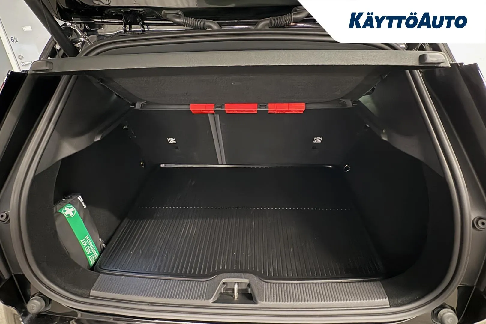 VOLVO EX30 XST-410 carousel image