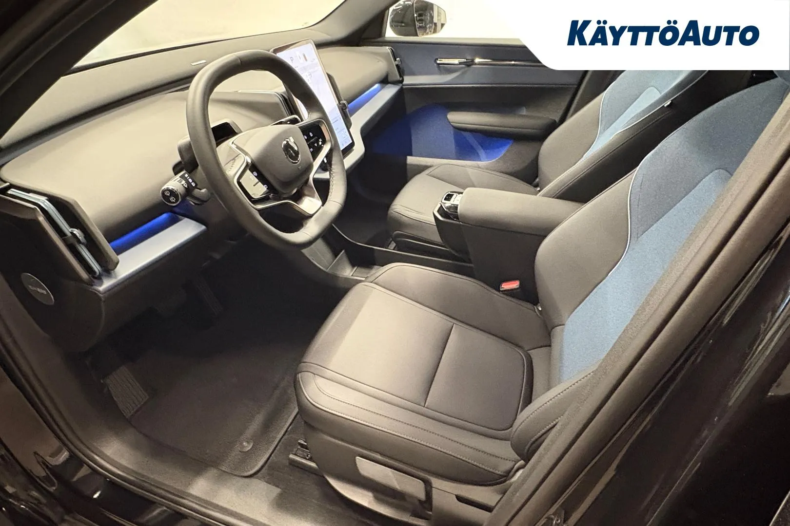 VOLVO EX30 XST-410 carousel image