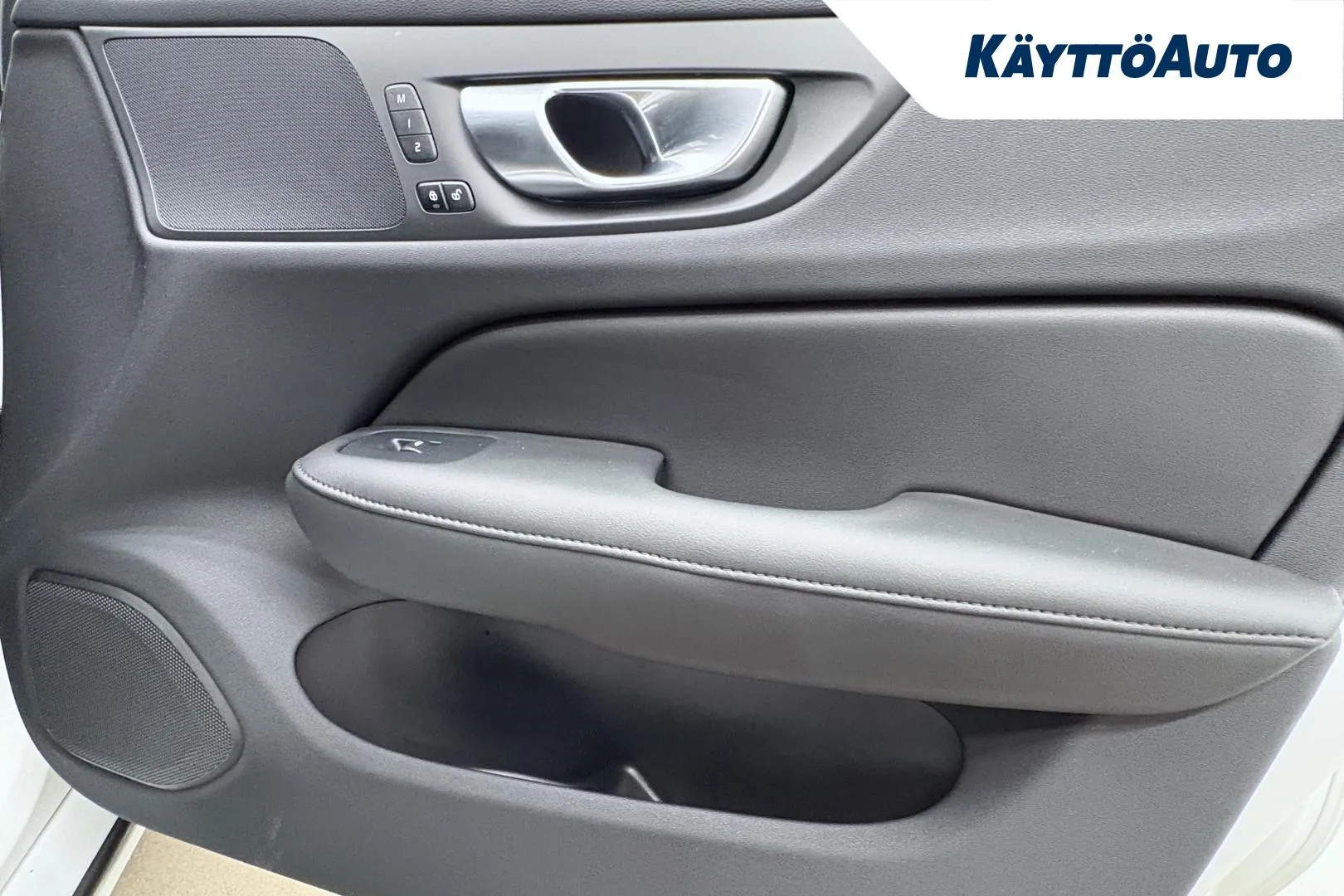 VOLVO S60 XST-737 carousel image