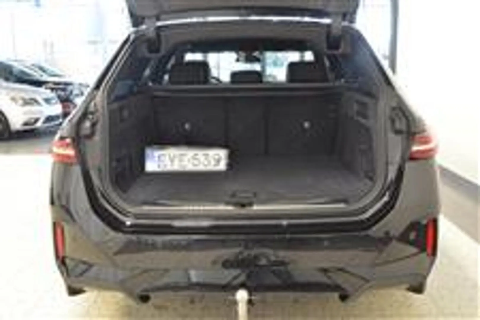 BMW i5 EVE-539 carousel image