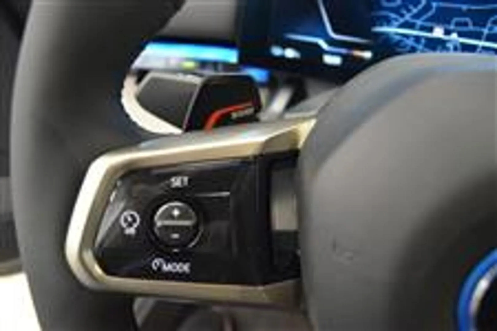 BMW i5 EVE-539 carousel image