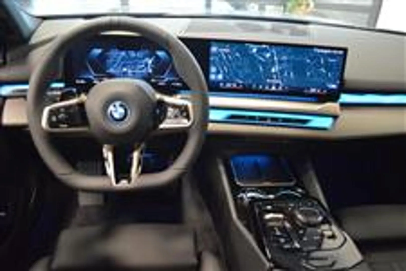 BMW i5 EVE-539 carousel image