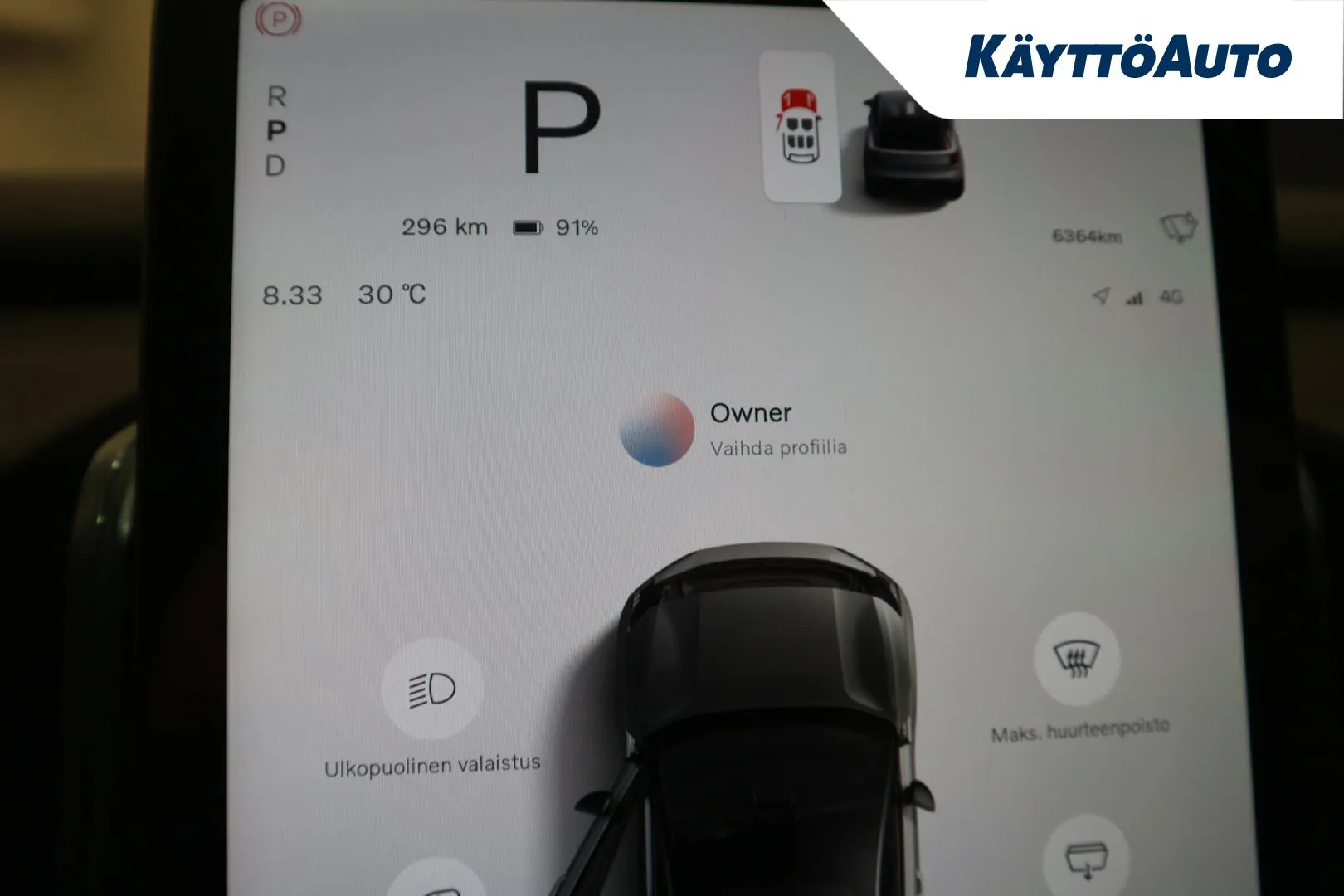 VOLVO EX30 YYB-890 carousel image