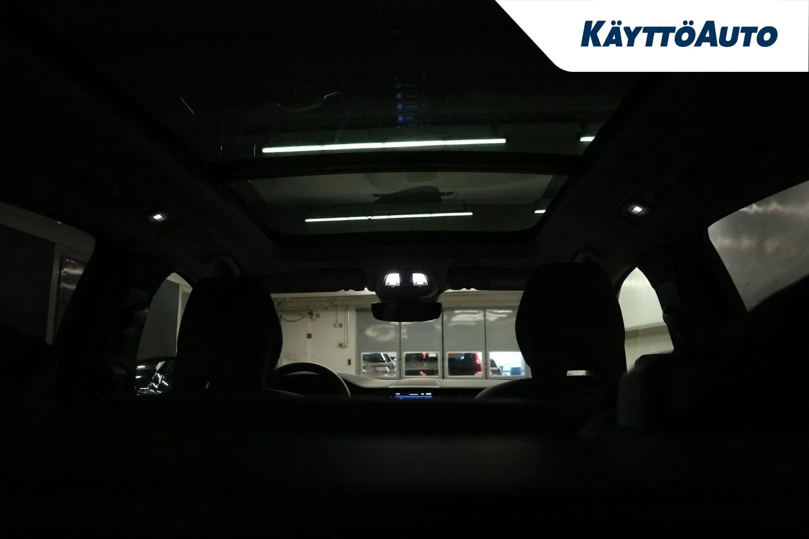VOLVO XC60 EVH-278 carousel image