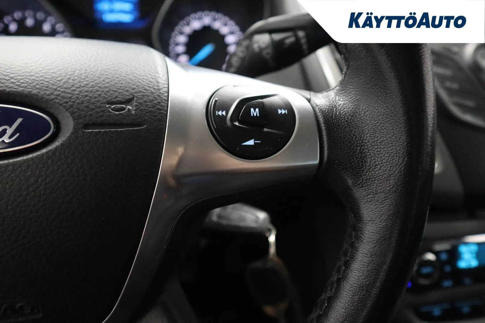 FORD Focus XVP-880 carousel image