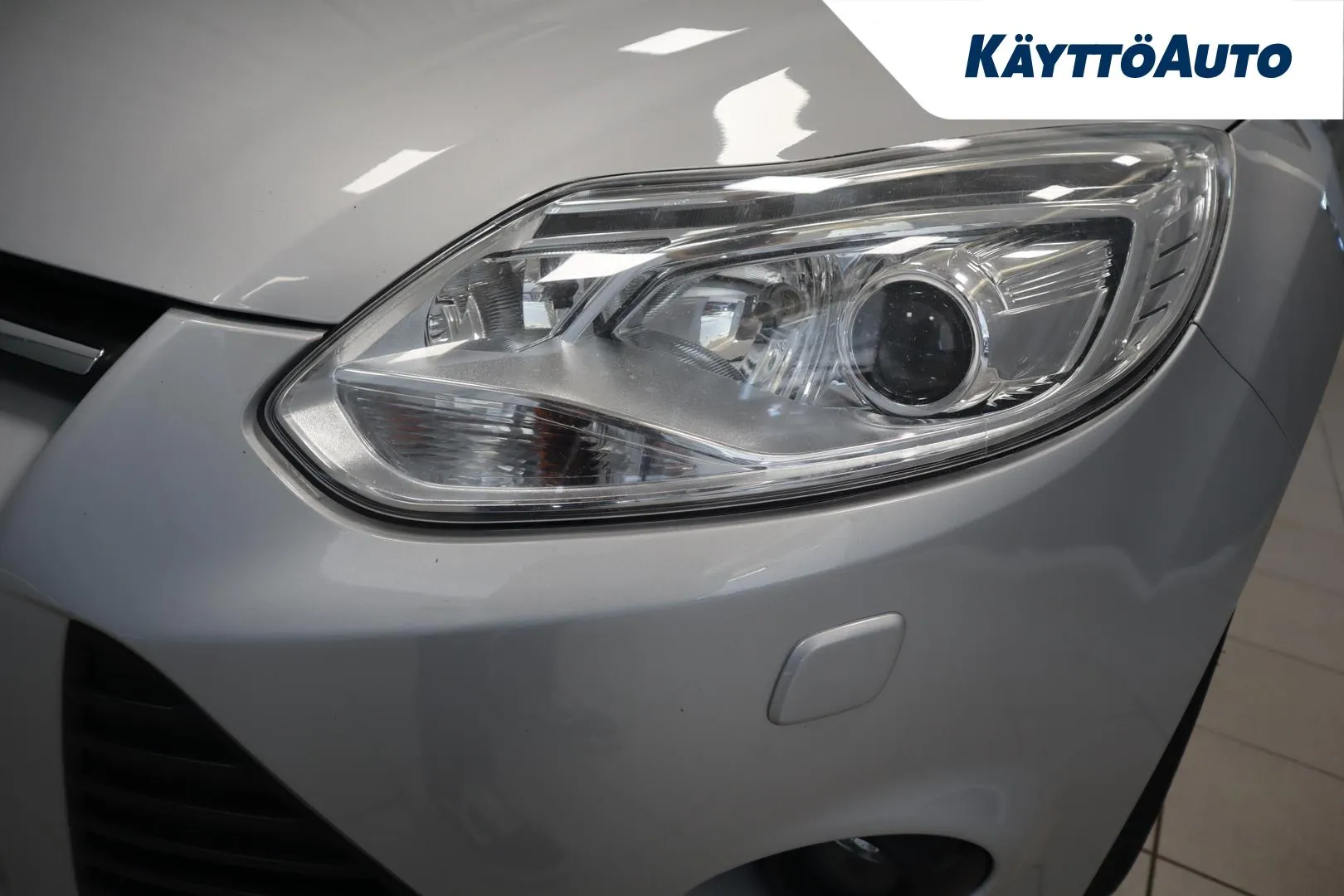 FORD Focus XVP-880 carousel image