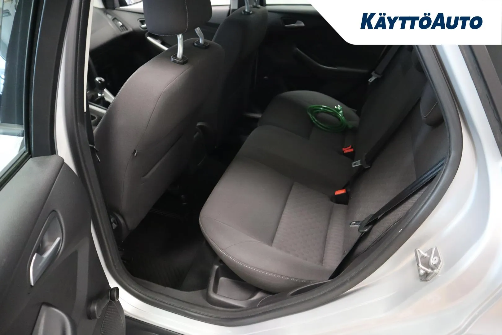 FORD Focus XVP-880 carousel image