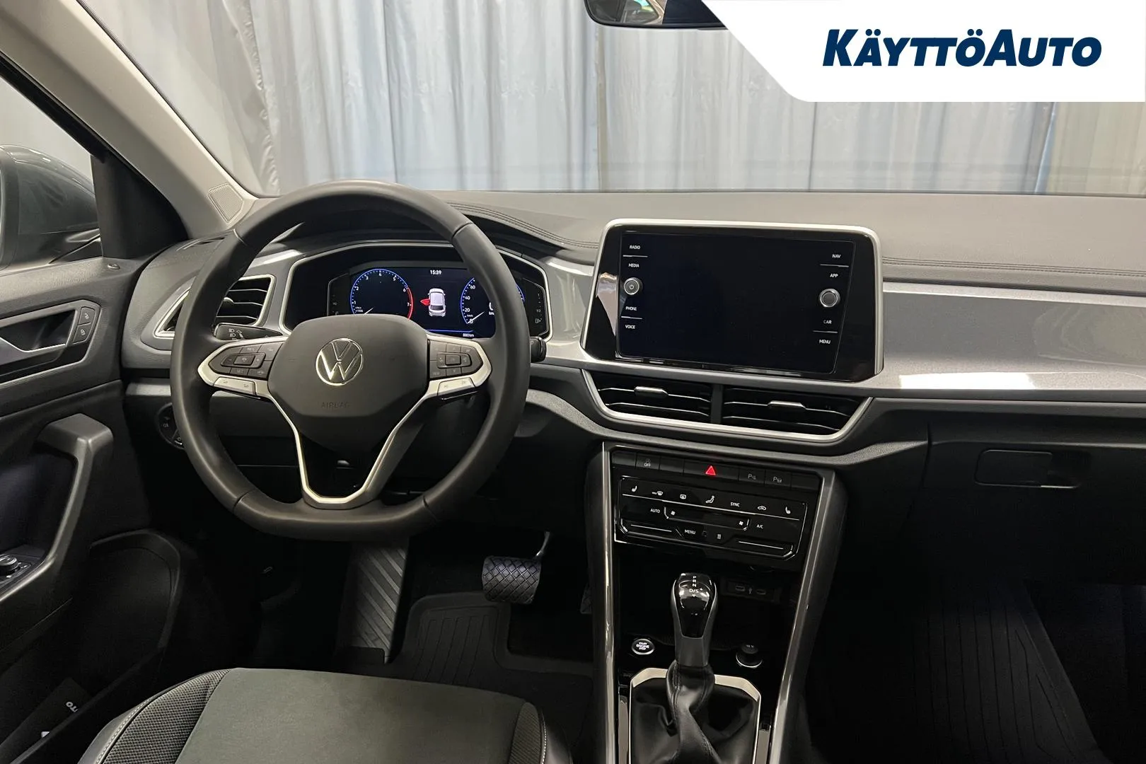 Volkswagen T-Roc JNJ-774 carousel image