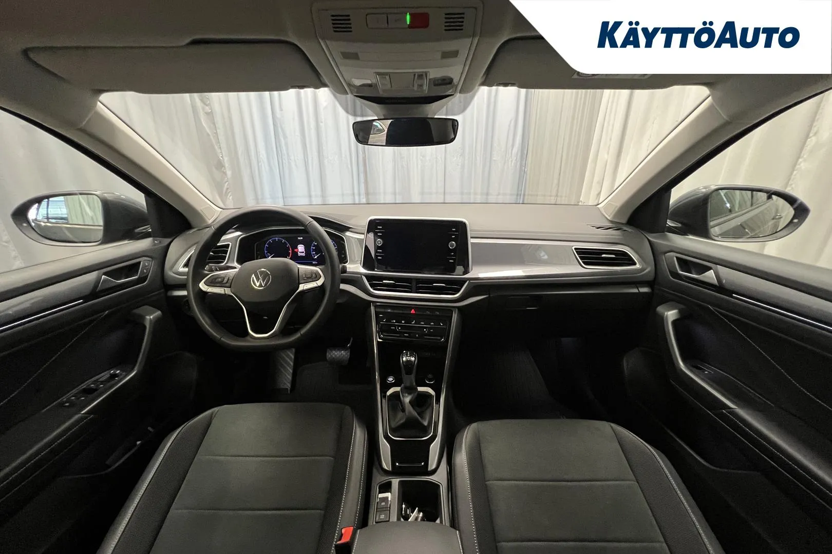 Volkswagen T-Roc JNJ-774 carousel image