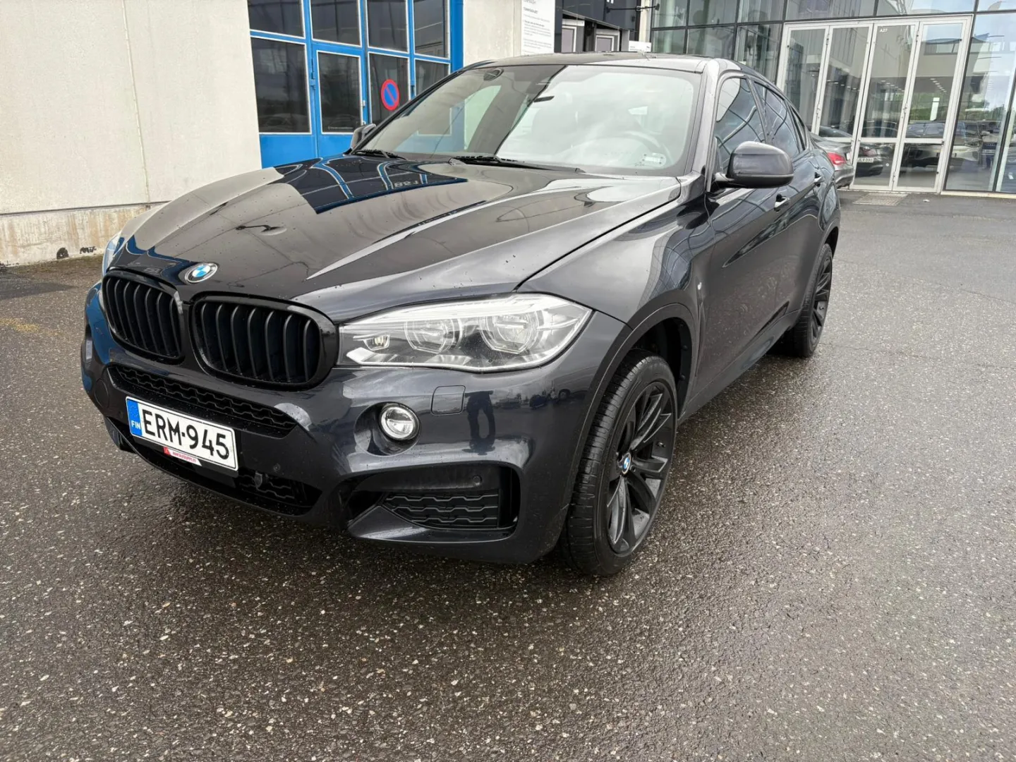 BMW X6 ERM-945 carousel image