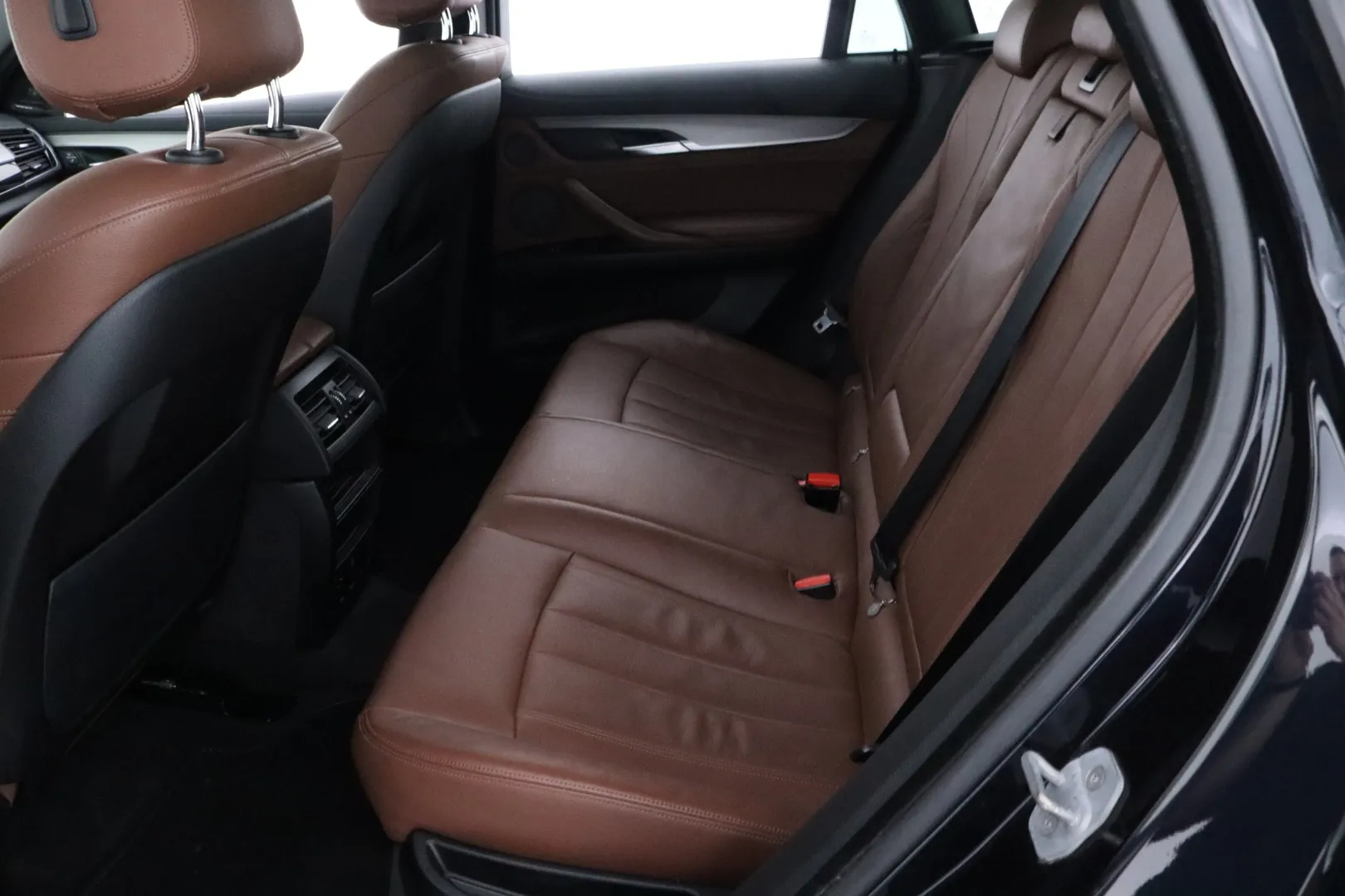 BMW X6 ERM-945 carousel image
