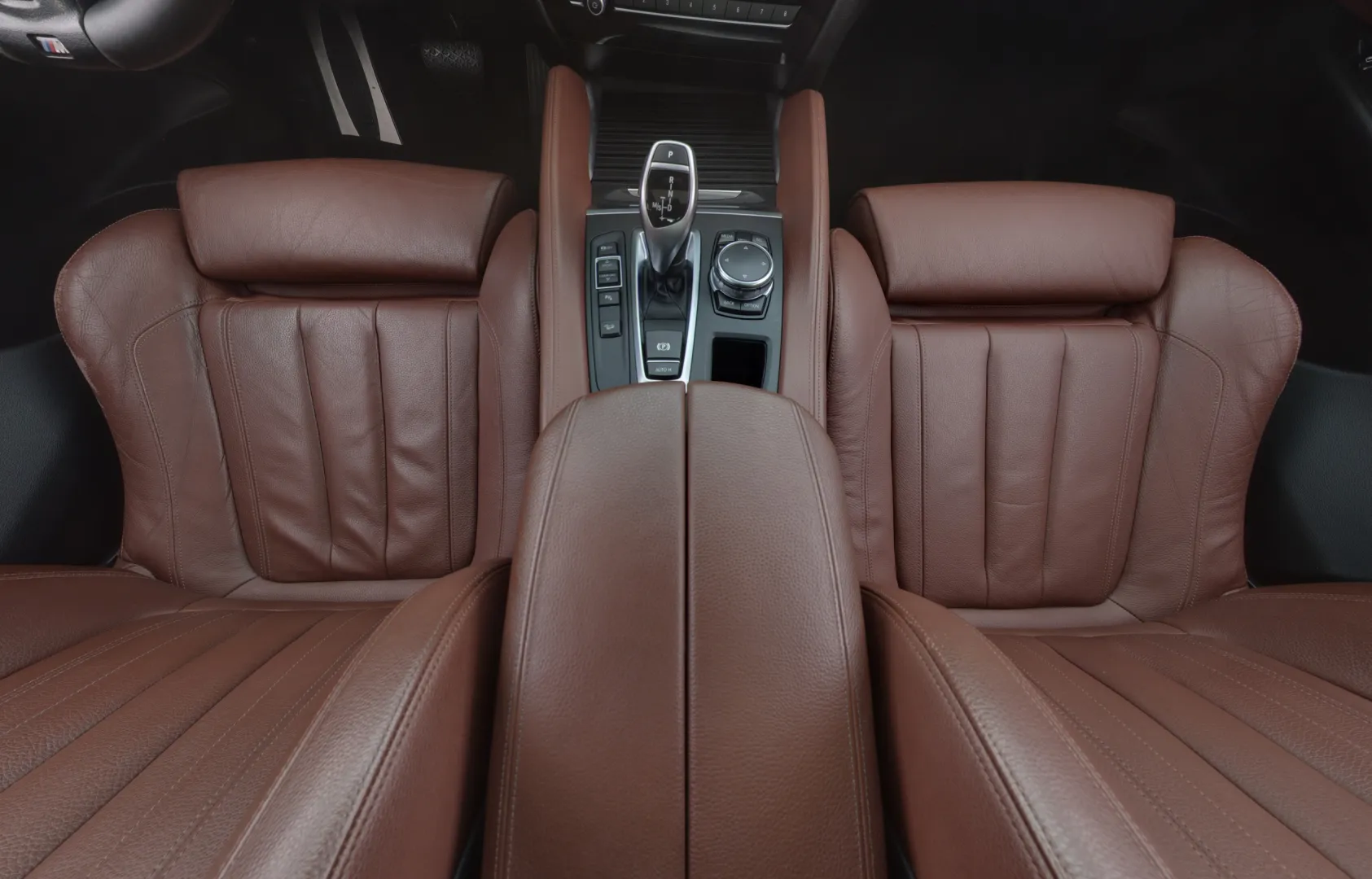 BMW X6 ERM-945 carousel image