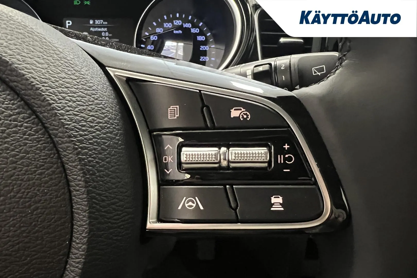 Kia XCeed YXR-231 carousel image