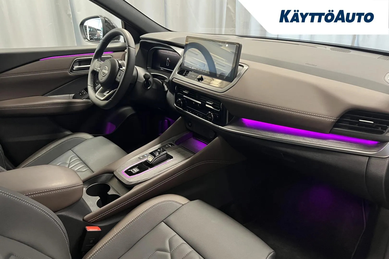 Nissan Qashqai KVV-393 carousel image