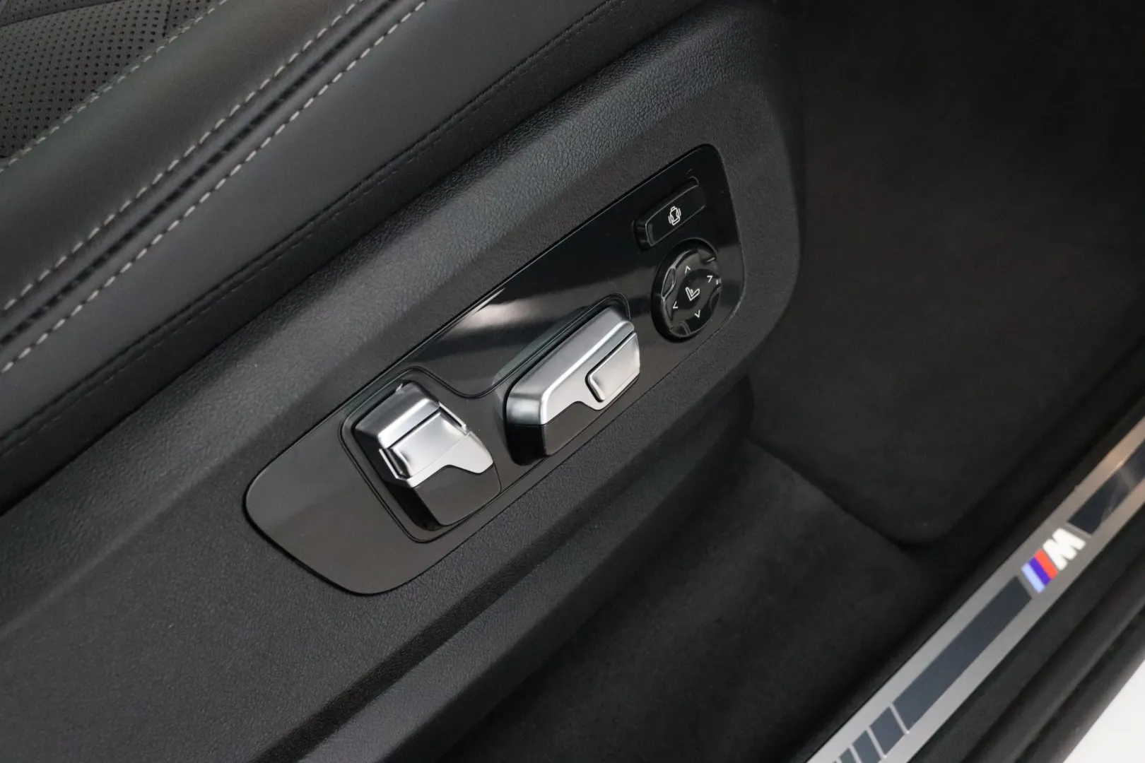 BMW X5 LSV-771 carousel image