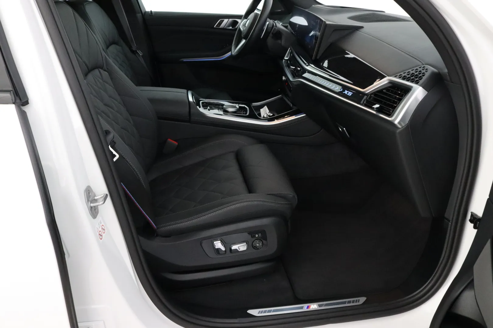 BMW X5 LSV-771 carousel image