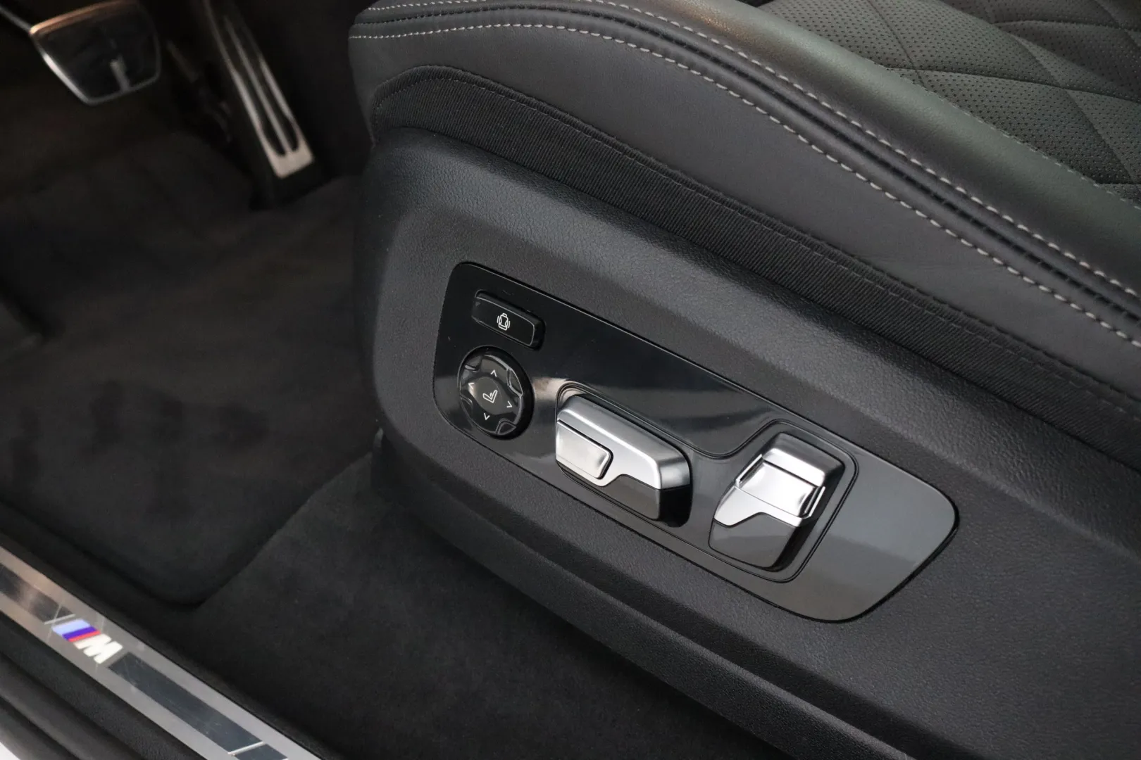 BMW X5 LSV-771 carousel image