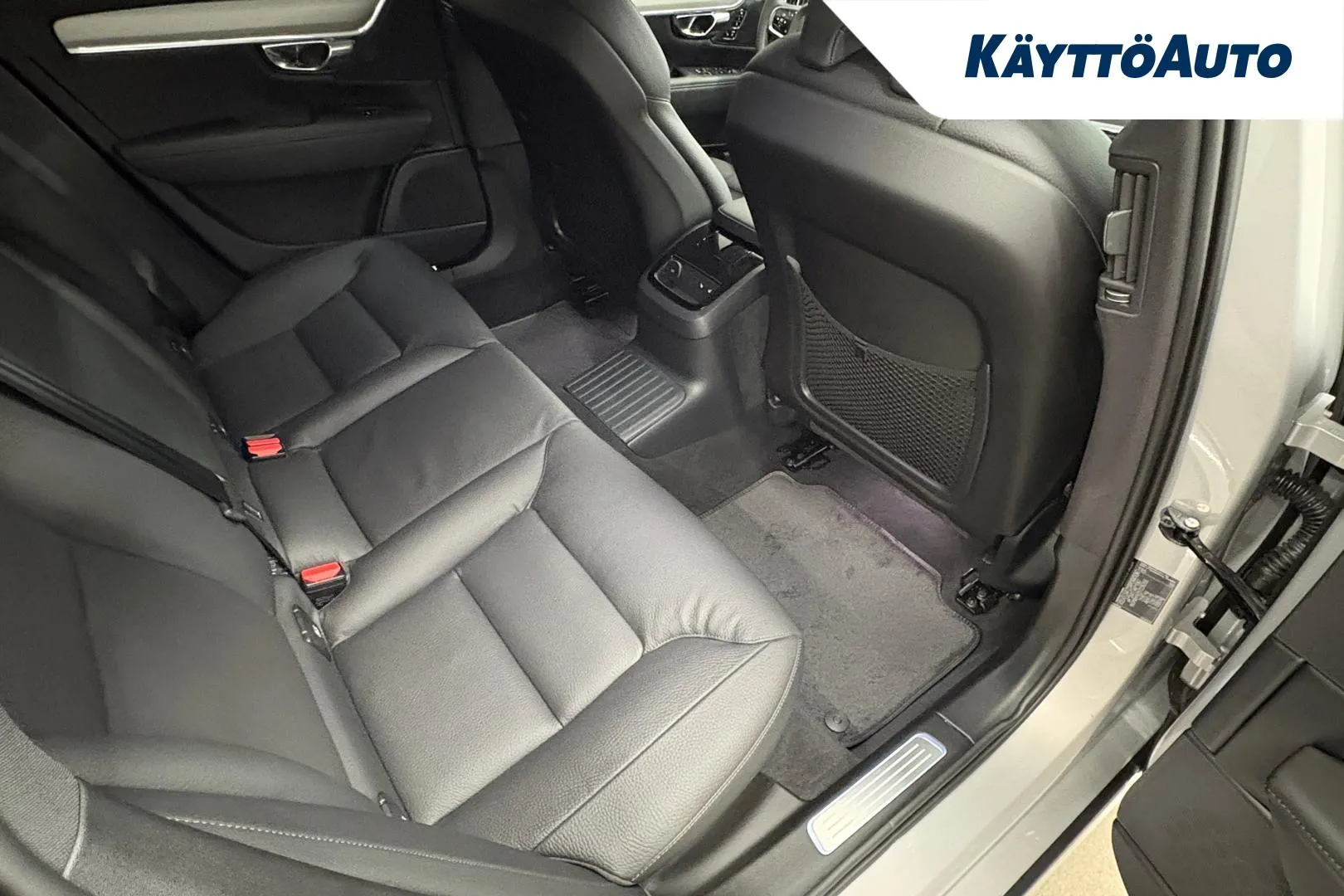 VOLVO V90 JNK-919 carousel image