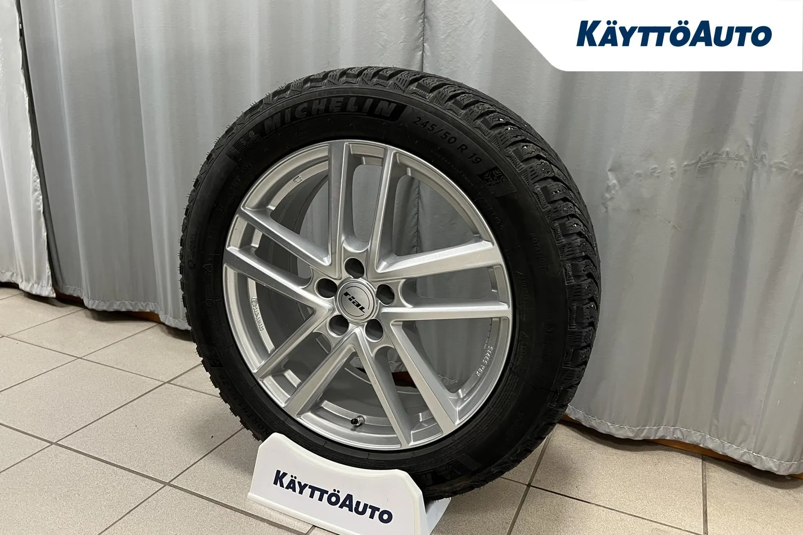 BMW X3 XRT-521 carousel image