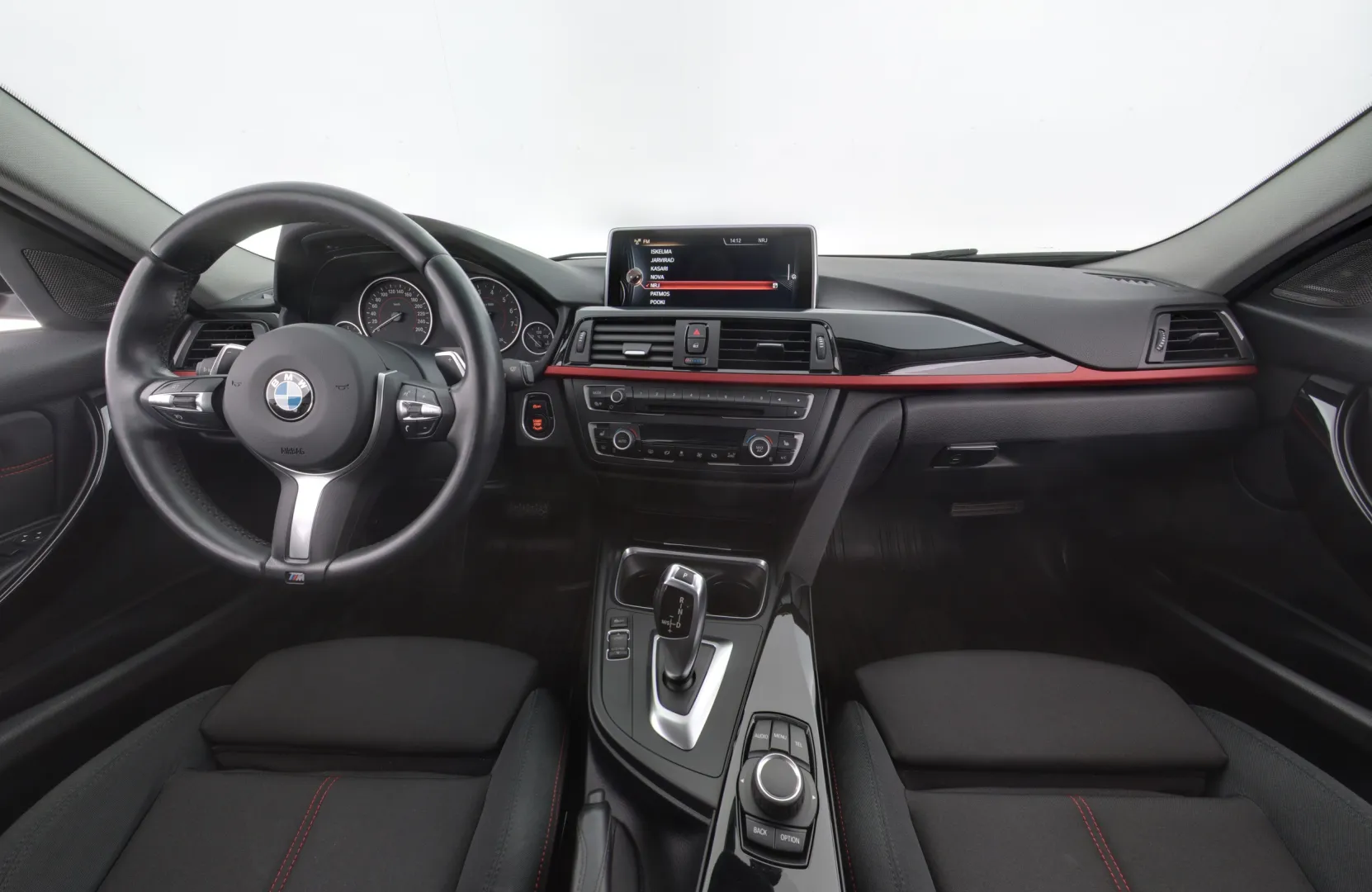 BMW 320 SLV-179 carousel image