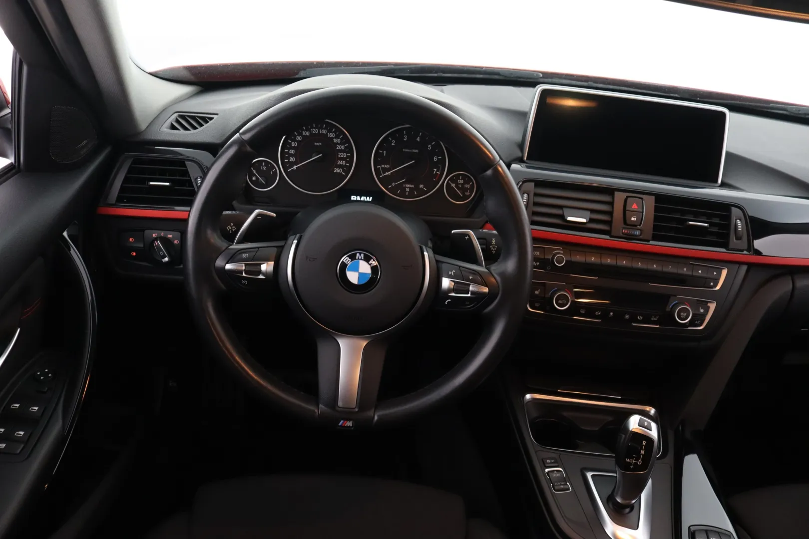 BMW 320 SLV-179 carousel image