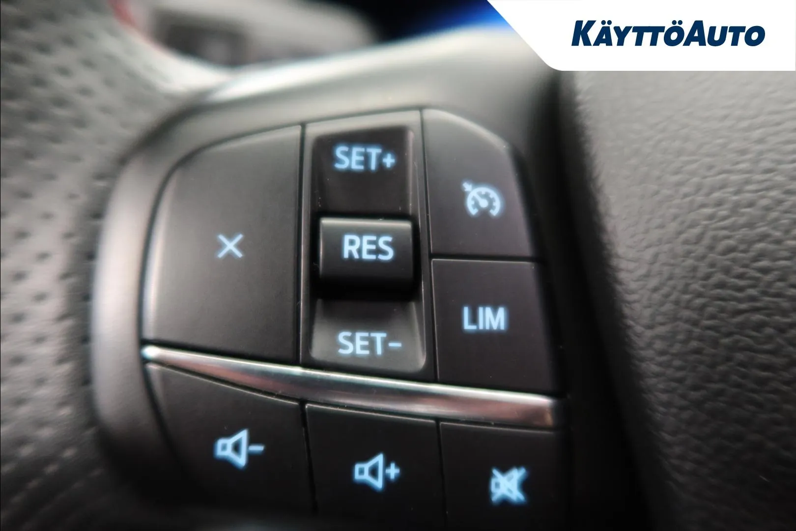 FORD Kuga KUK-937 carousel image