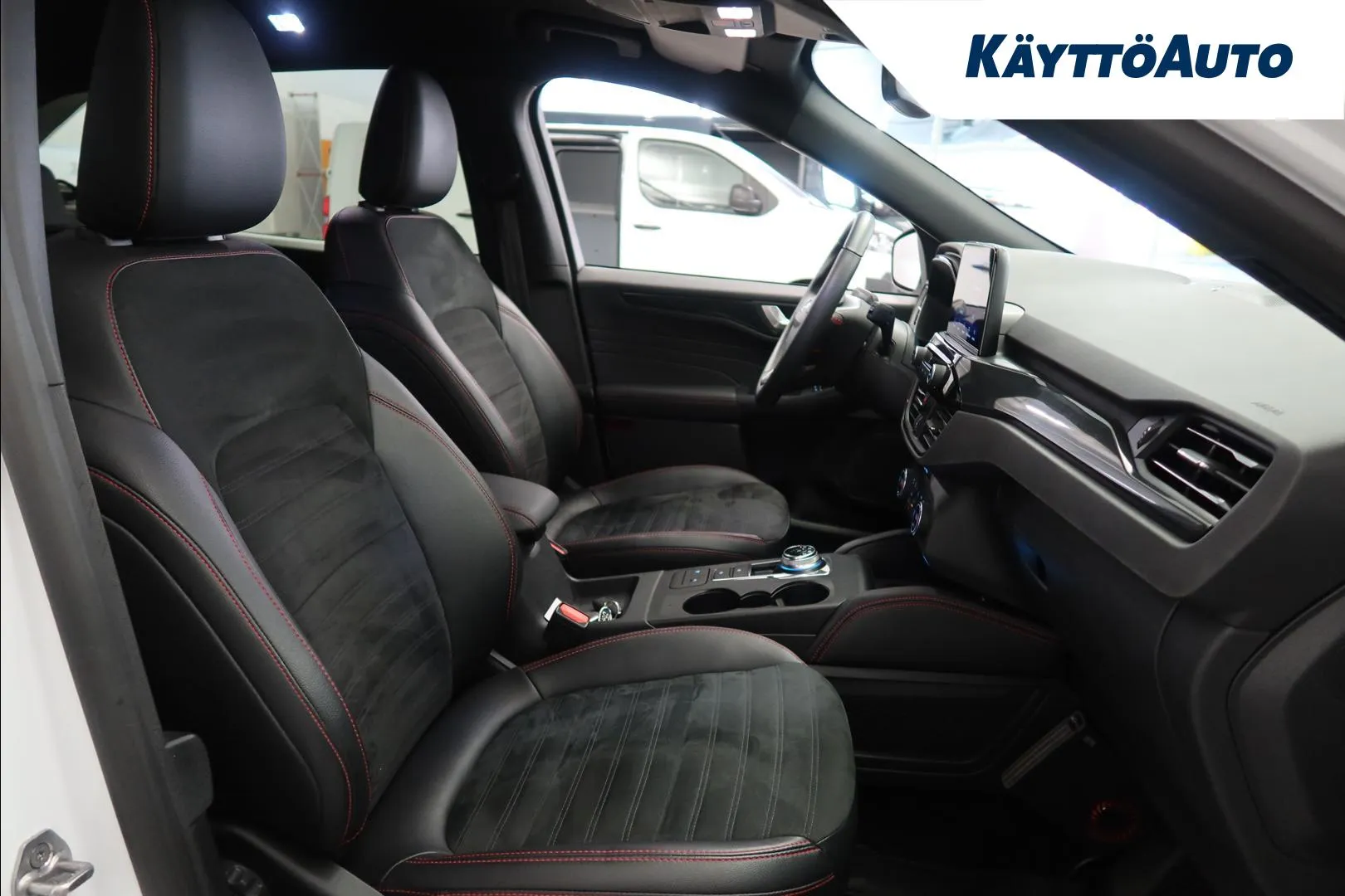FORD Kuga KUK-937 carousel image