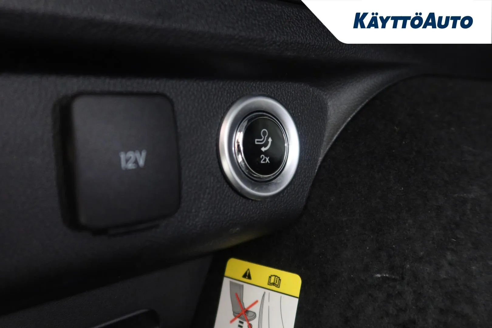 FORD Kuga KUK-937 carousel image