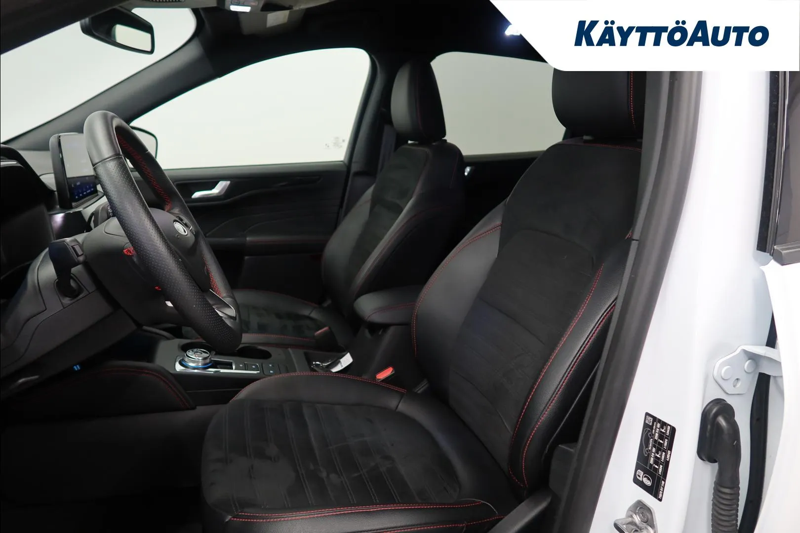 FORD Kuga KUK-937 carousel image