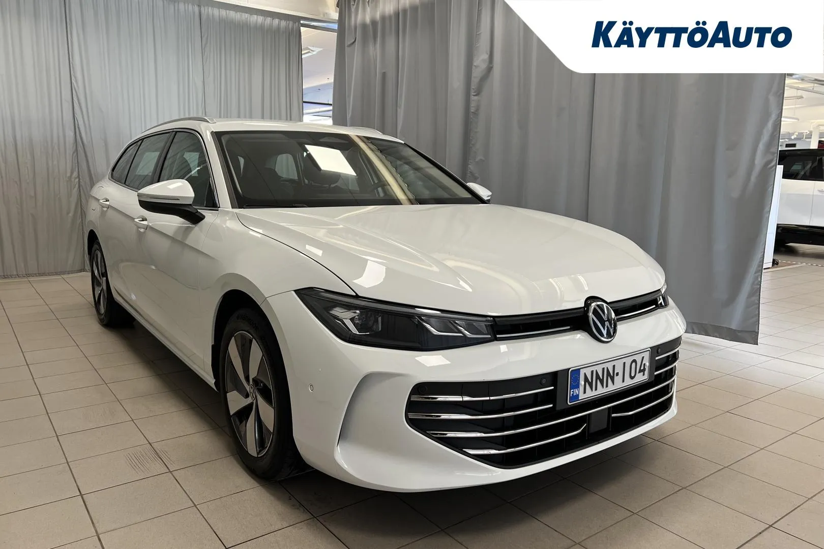 Volkswagen Passat NNN-104 carousel image
