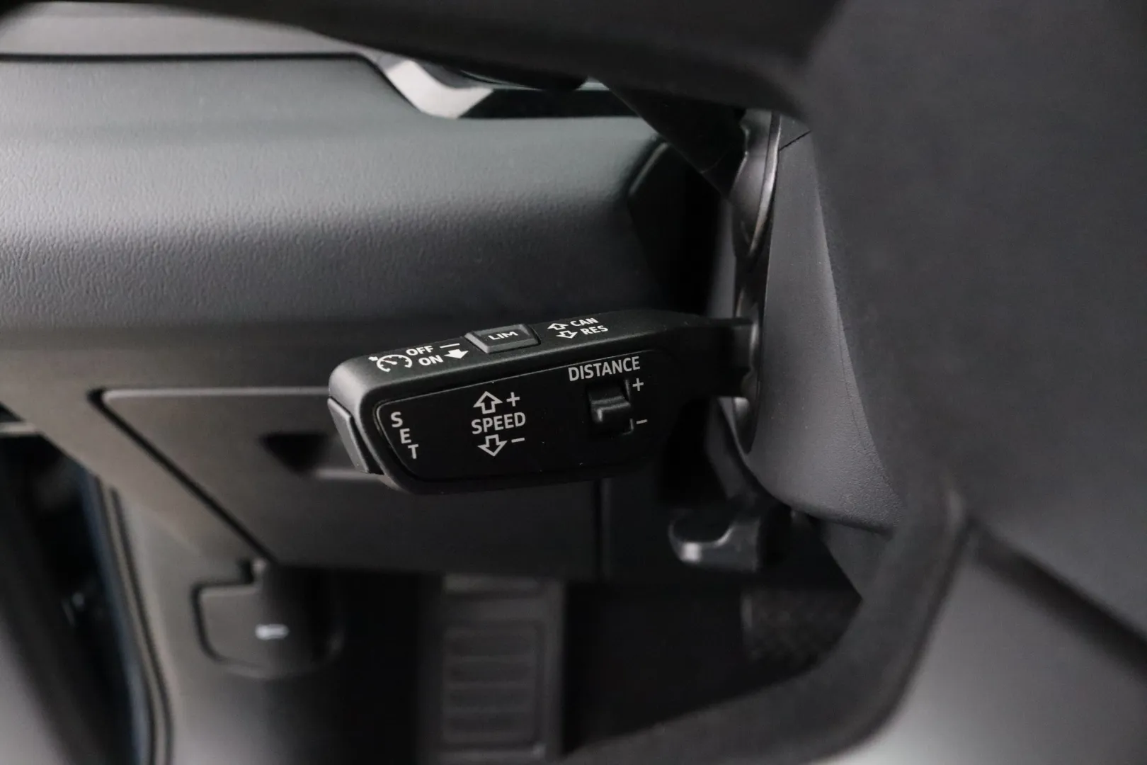 AUDI Q6 e-tron LSU-101 carousel image