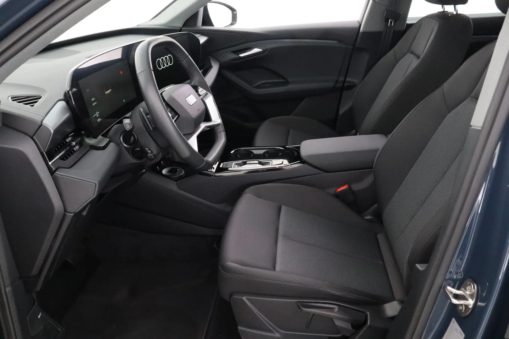 AUDI Q6 e-tron LSU-101 carousel image