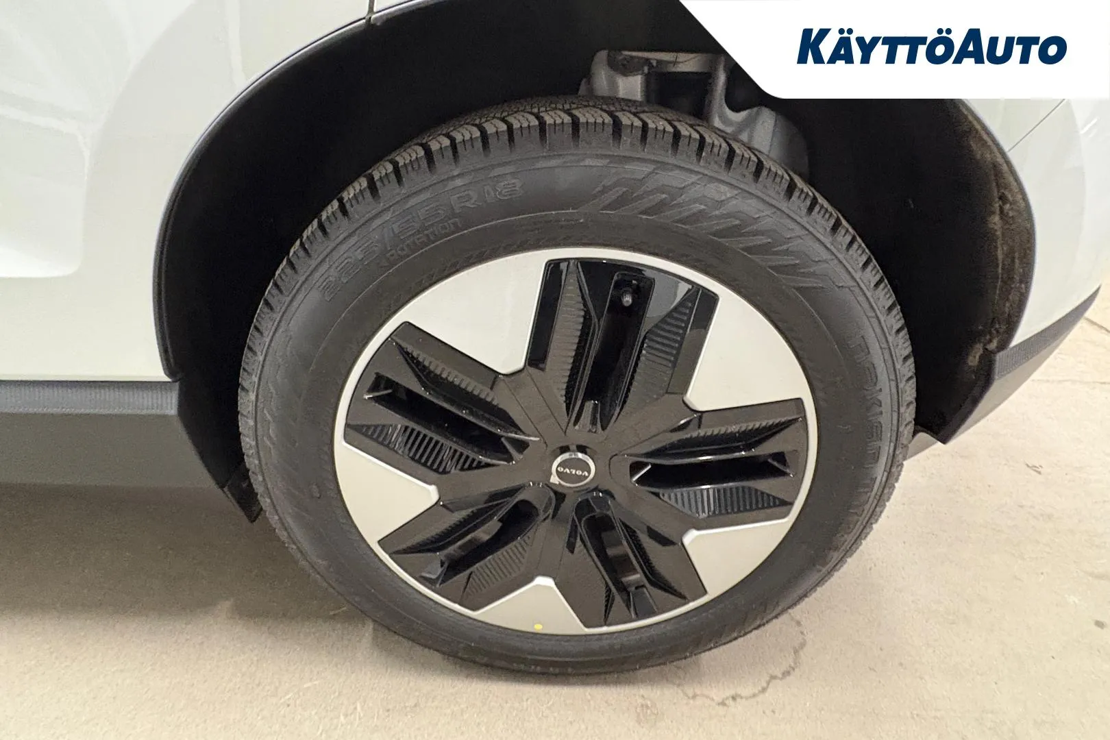 Volvo EX30 IRT-630 carousel image