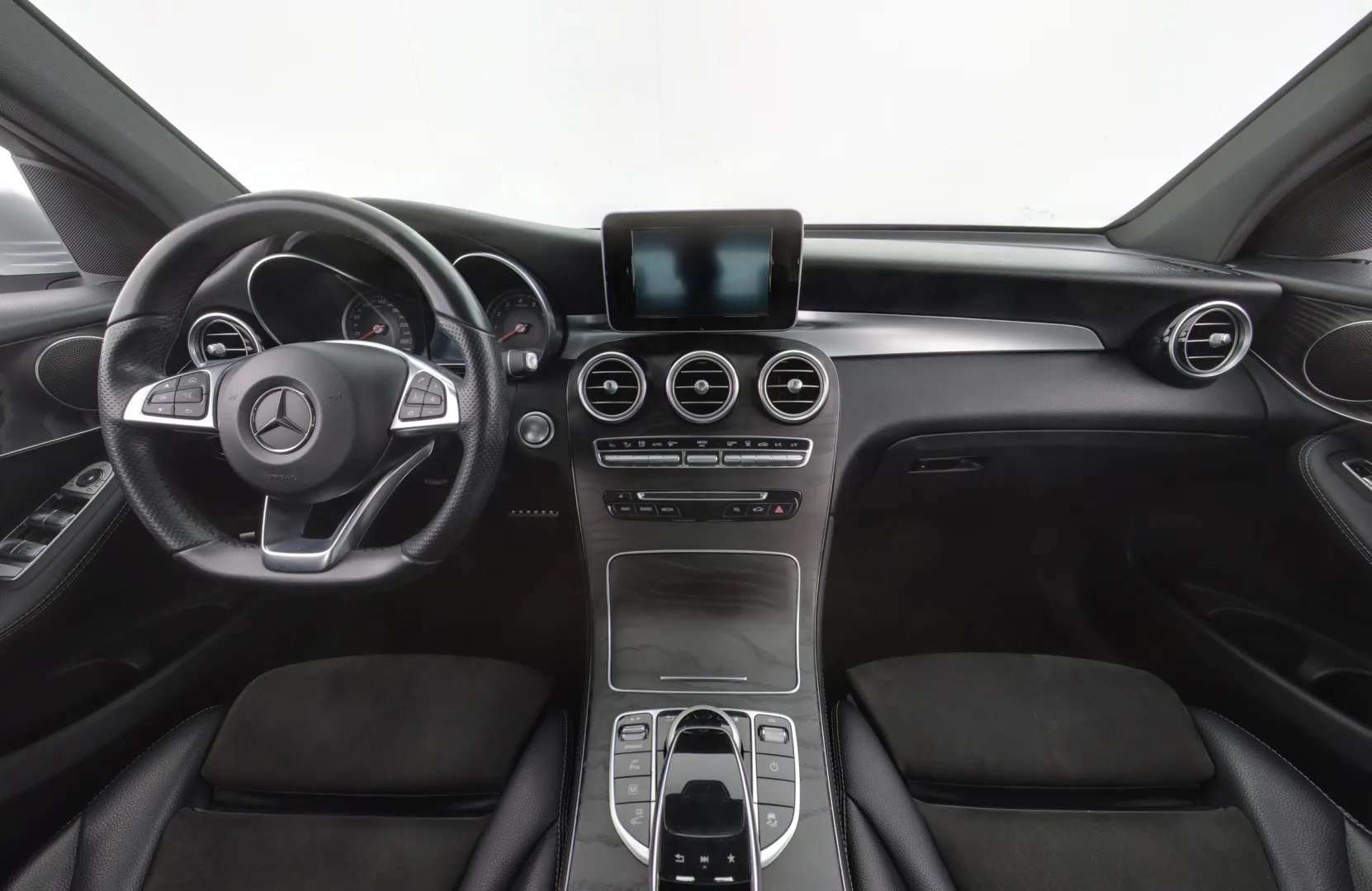 MERCEDES-BENZ GLC OXP-454 carousel image