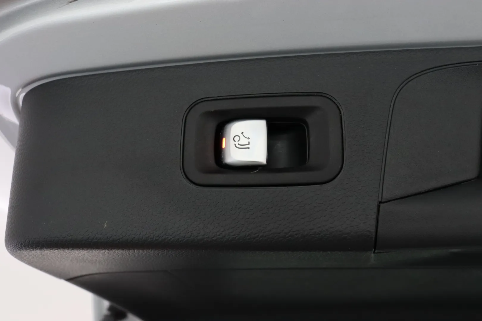 MERCEDES-BENZ GLC OXP-454 carousel image