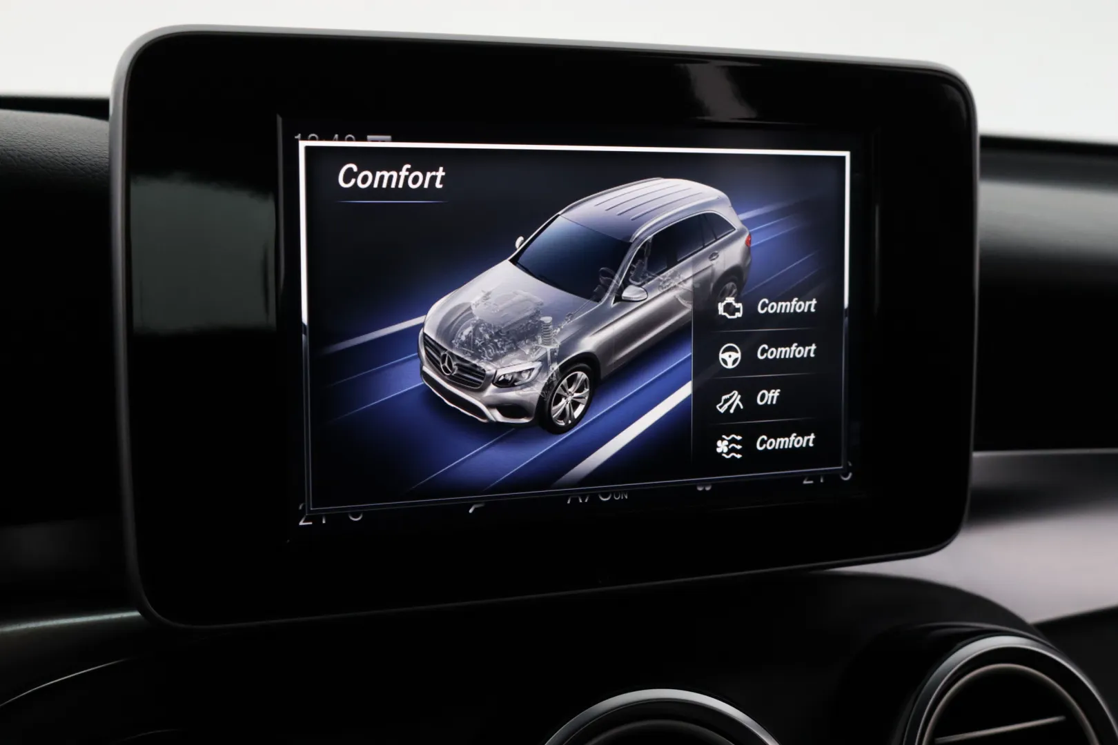 MERCEDES-BENZ GLC OXP-454 carousel image
