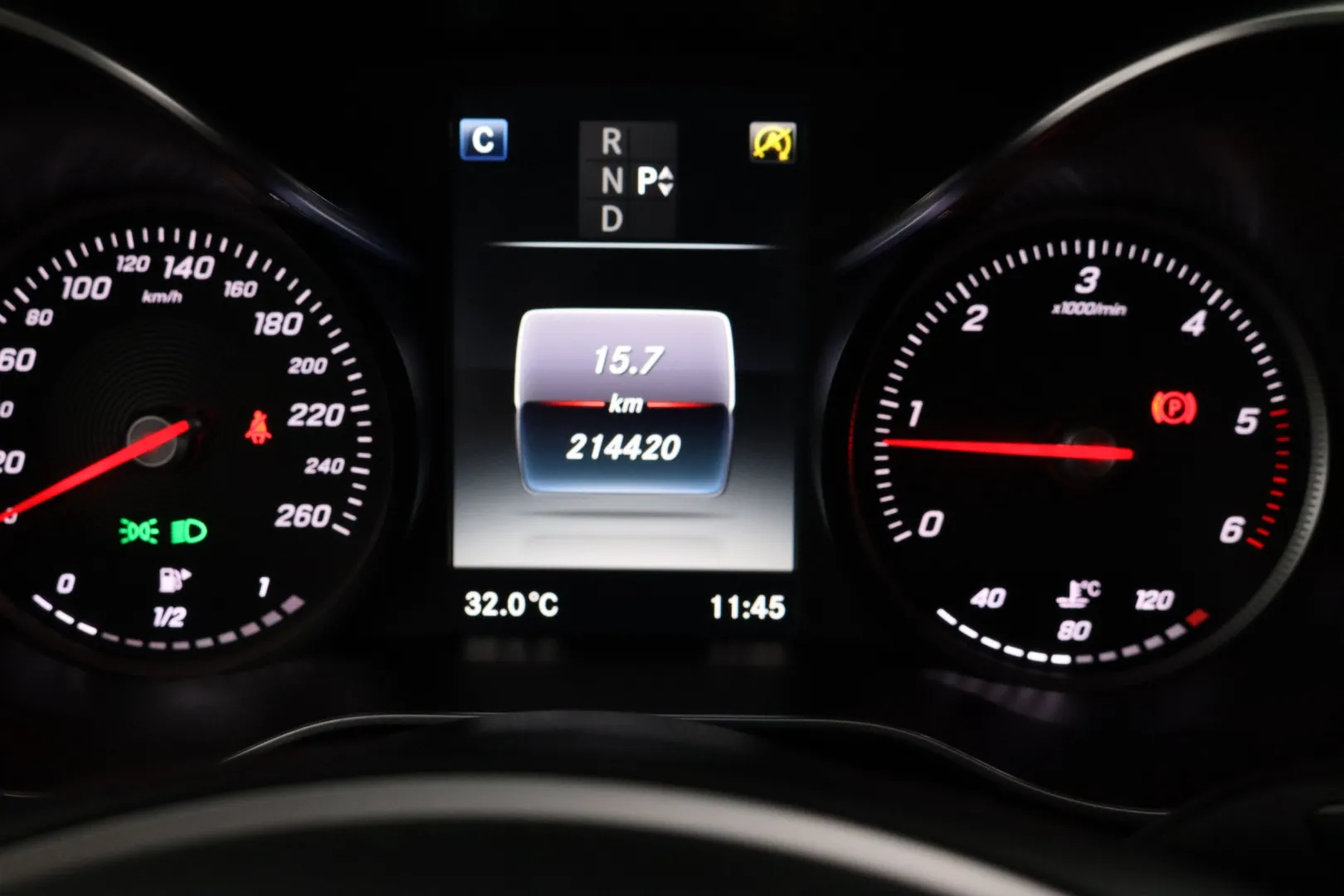 MERCEDES-BENZ C ERT-597 carousel image