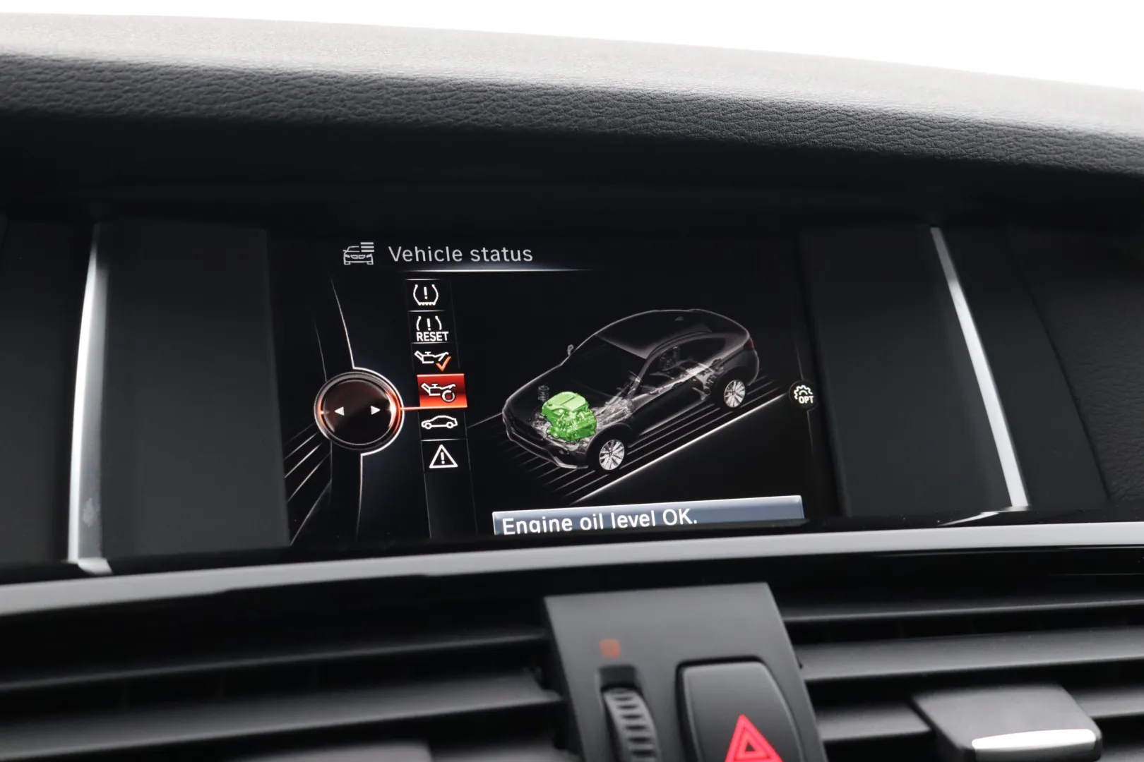 BMW X4 GNU-167 carousel image