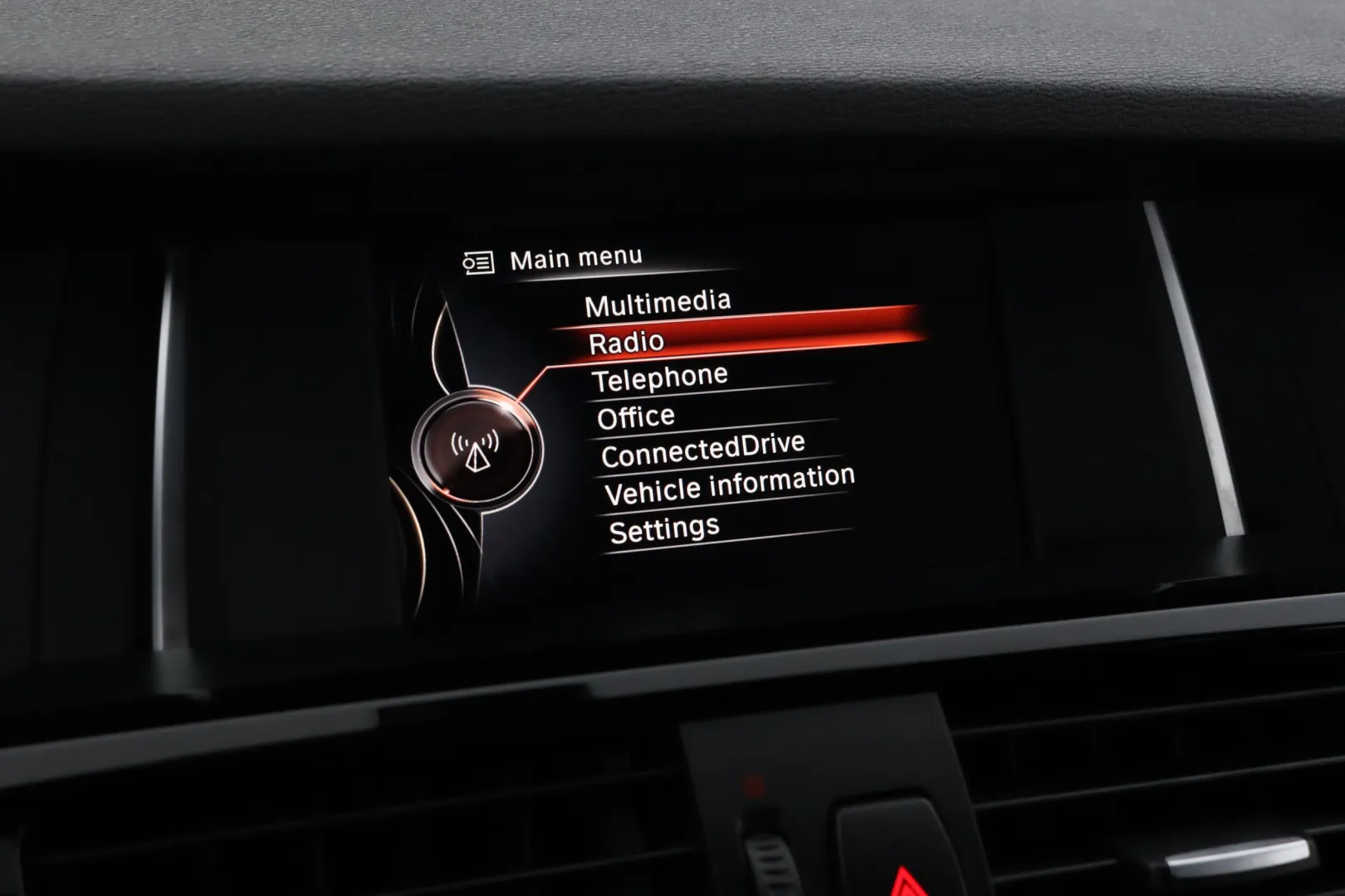 BMW X4 GNU-167 carousel image