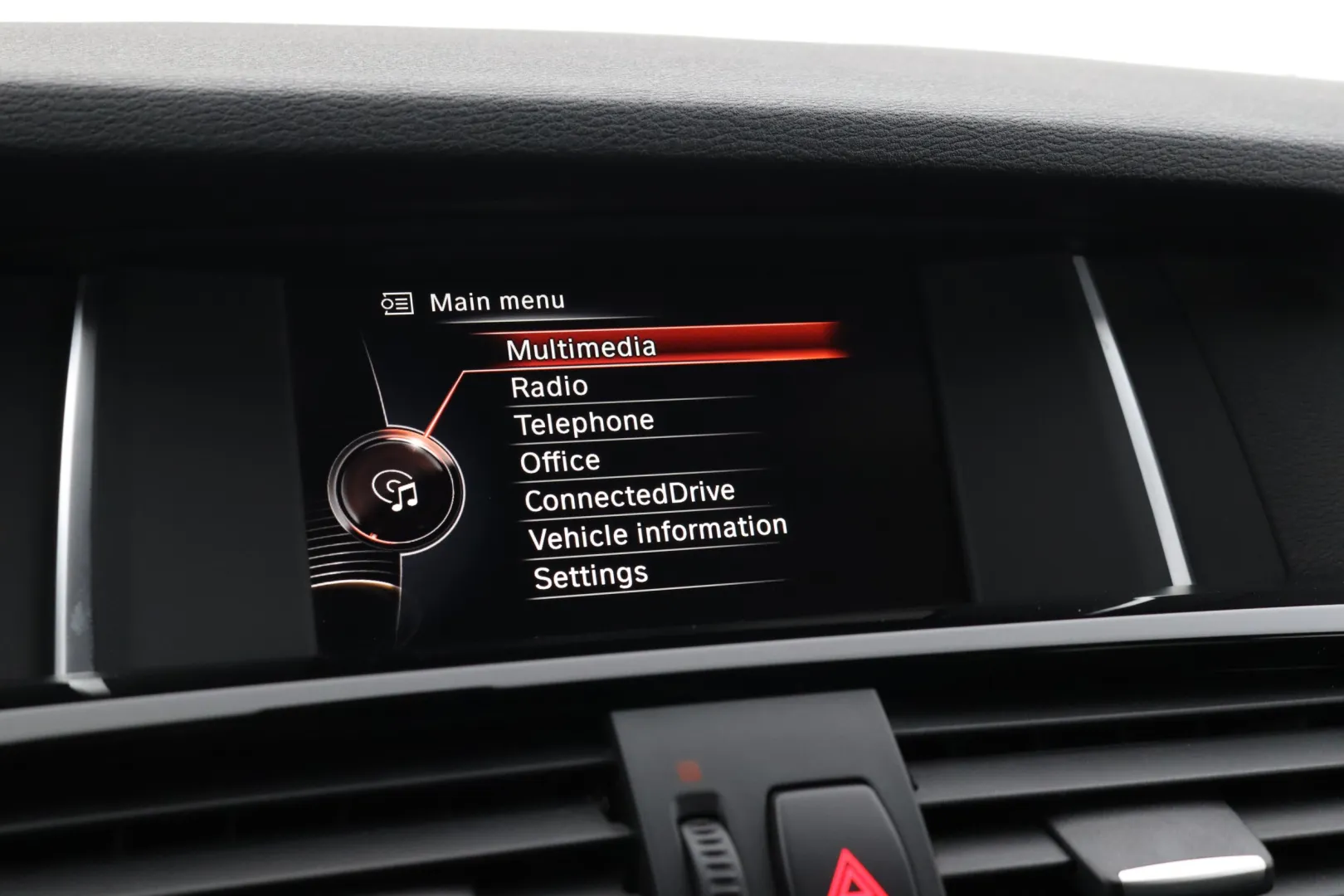 BMW X4 GNU-167 carousel image