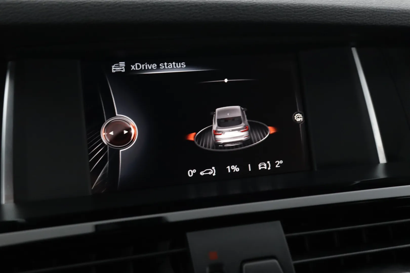 BMW X4 GNU-167 carousel image