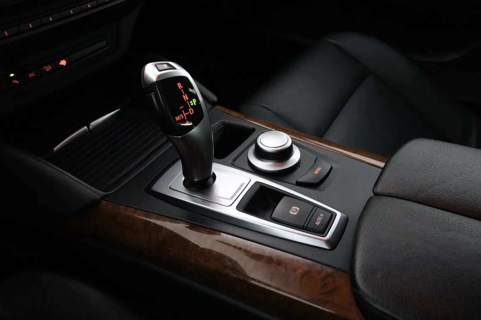 BMW X6 CHB-400 carousel image