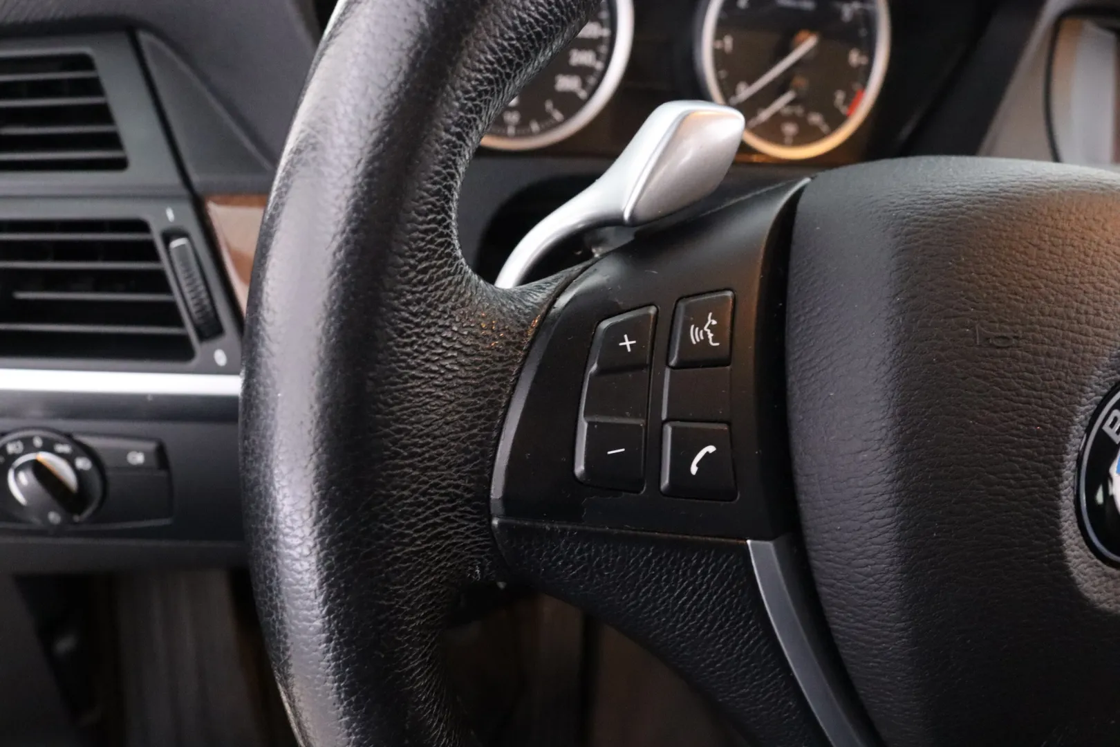 BMW X6 CHB-400 carousel image