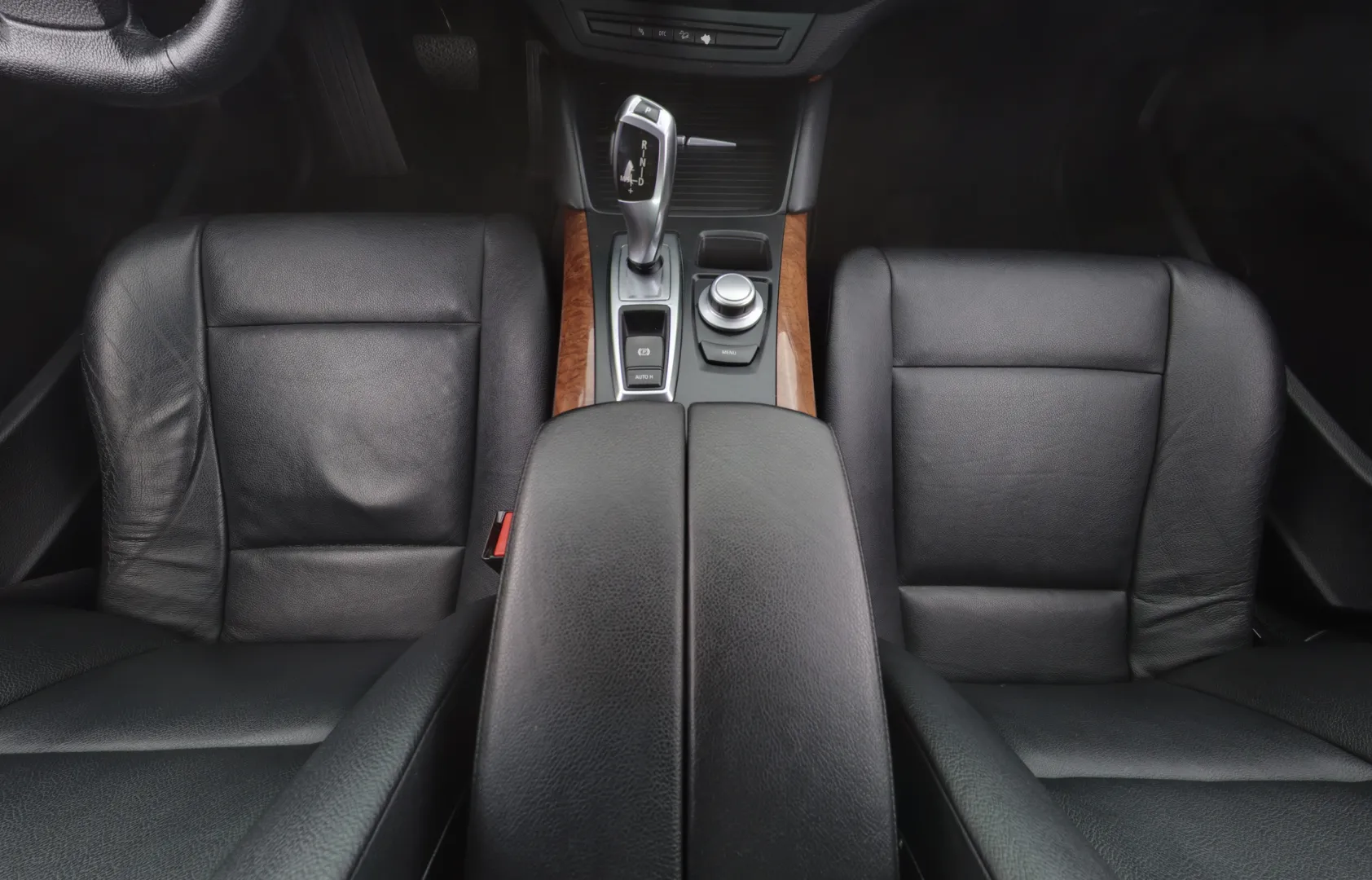 BMW X6 CHB-400 carousel image