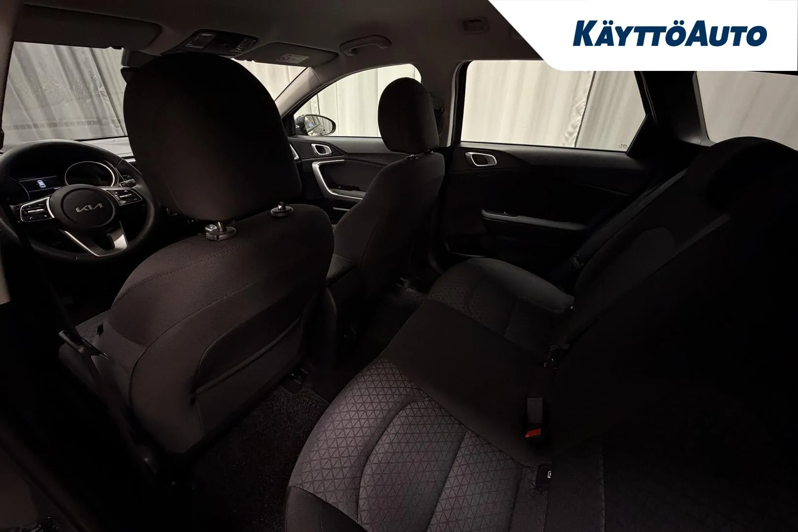 KIA Ceed JNP-894 carousel image