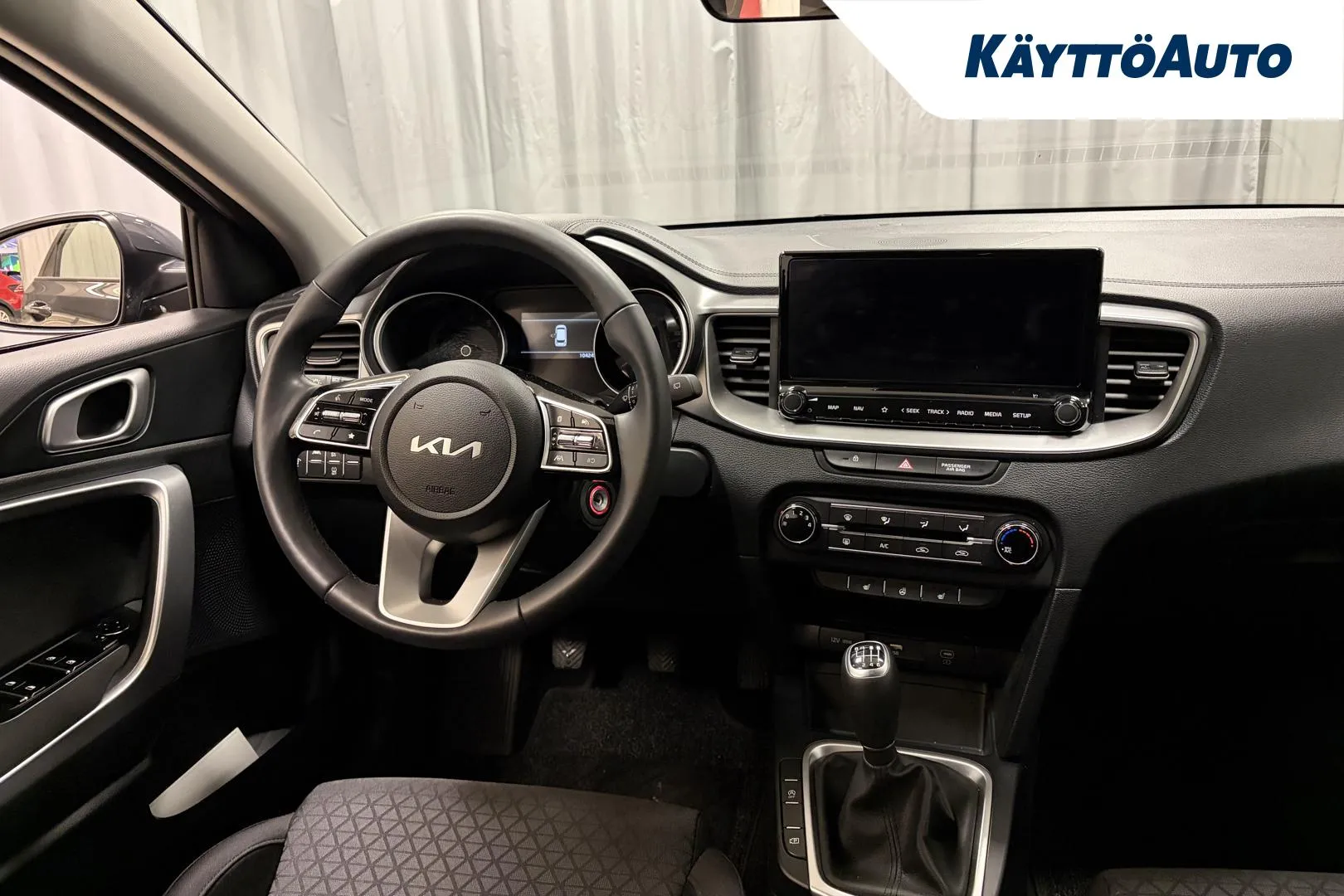 KIA Ceed JNP-894 carousel image