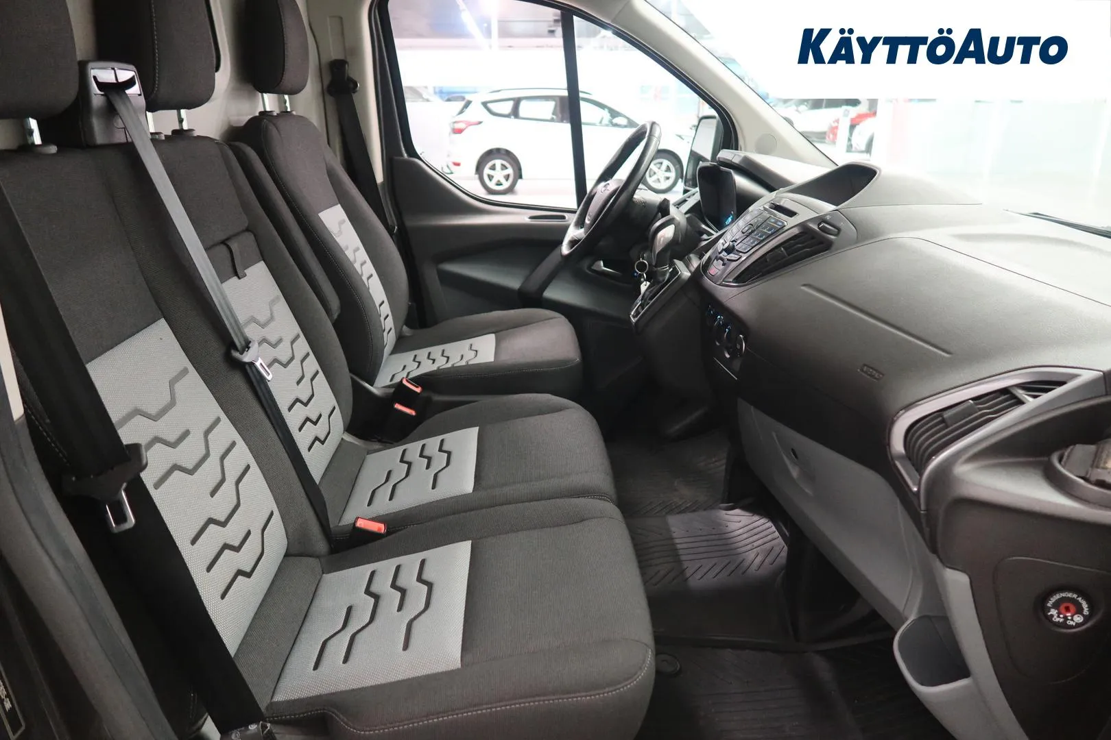FORD Transit Custom VZG-801 carousel image