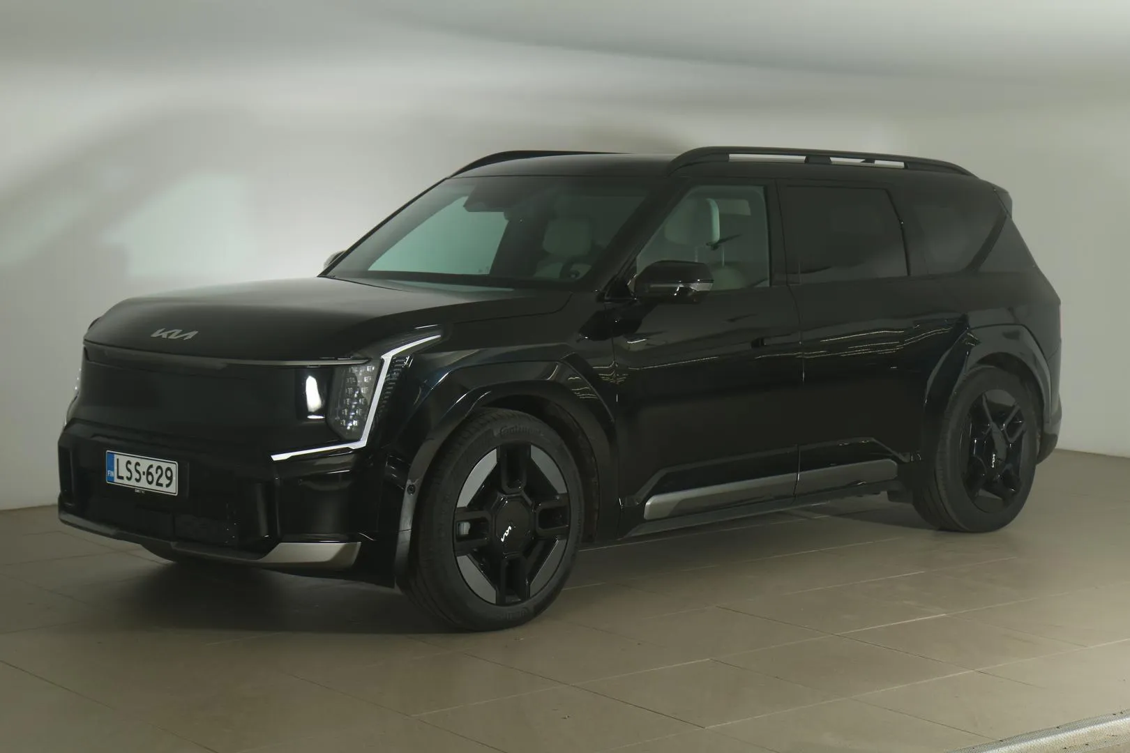 KIA EV9 LSS-629 carousel image