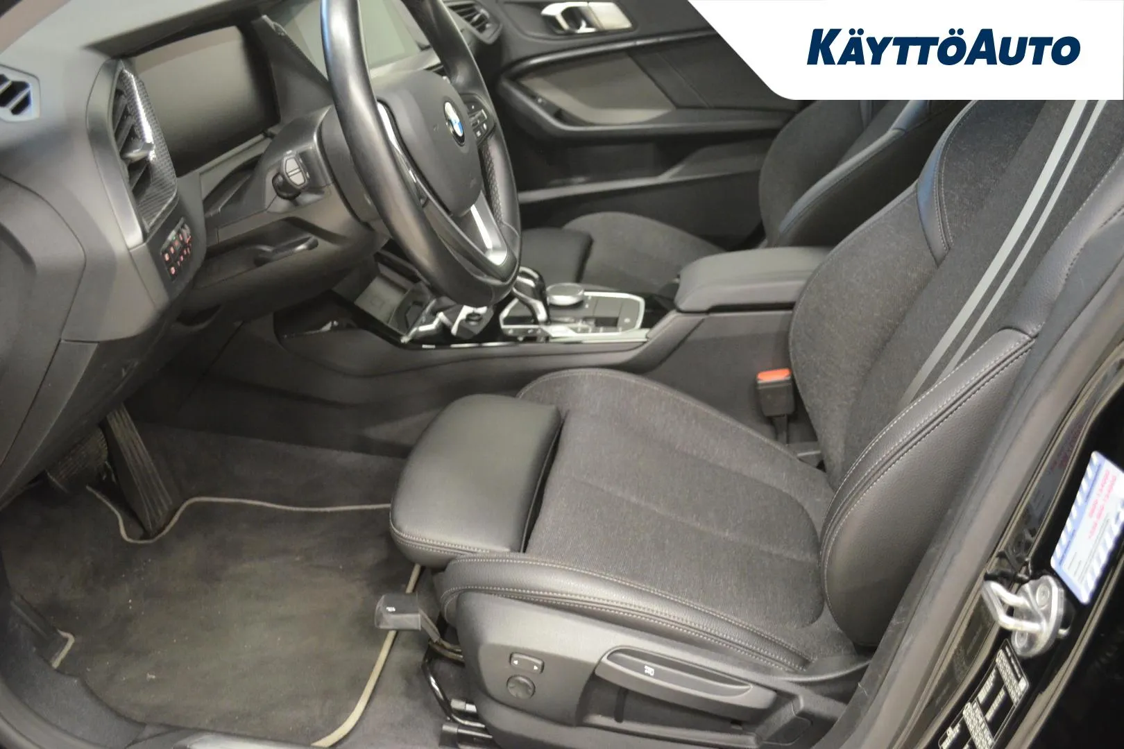 BMW 218 LPP-481 carousel image