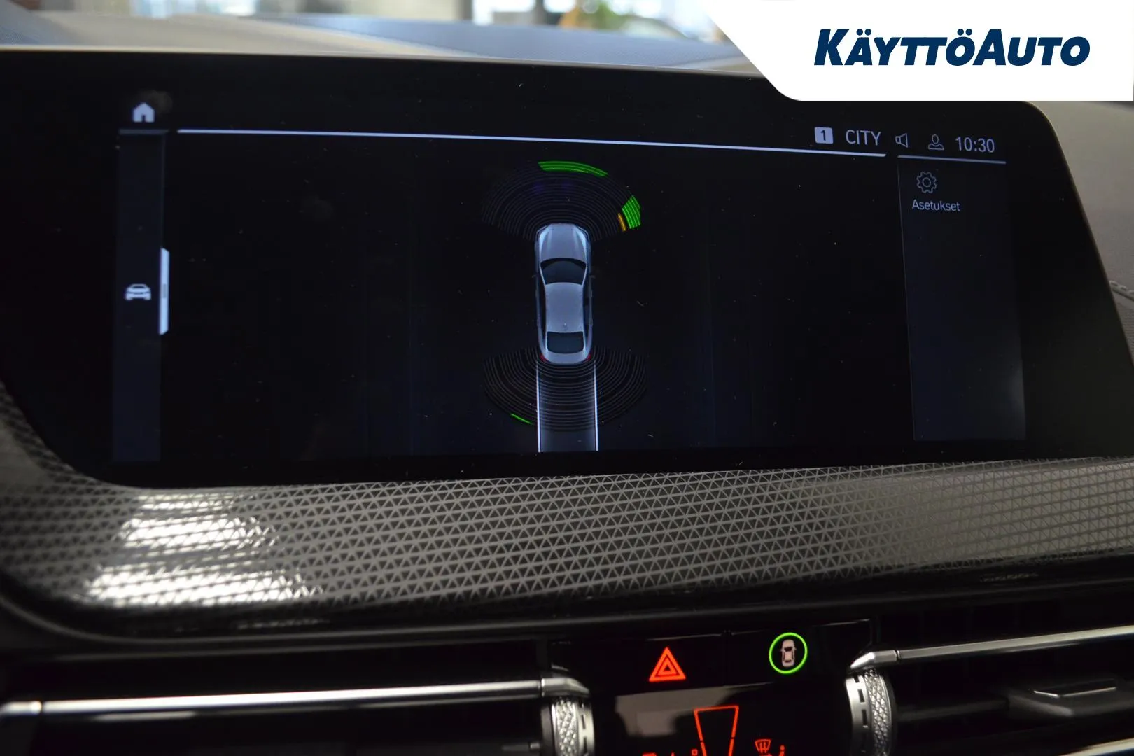 BMW 218 LPP-481 carousel image